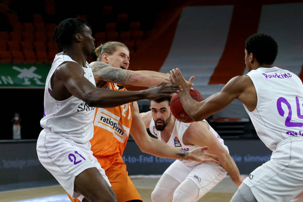 恩波利官宣吉亚西续约至2027年 并租借加盟巴勒莫附强制买断条款