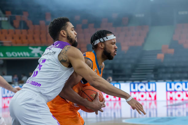 心中充满万分不舍 费雷罗回应与阿卡结束合作（难掩不舍，费雷罗回应与阿卡结束合作）